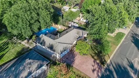 8710 60th Avenue N New Hope MN 55428