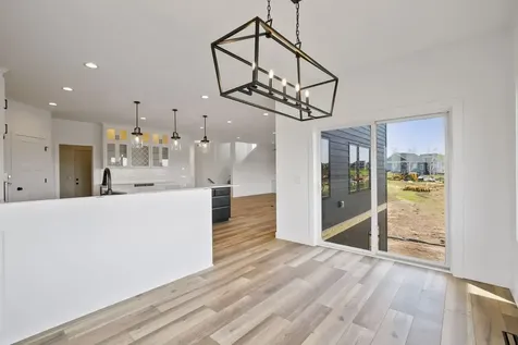 4928 Parkside Circle Eagan MN 55123
