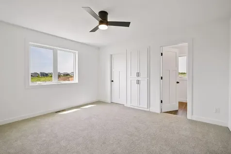 4928 Parkside Circle Eagan MN 55123