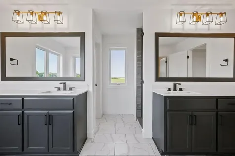 4928 Parkside Circle Eagan MN 55123