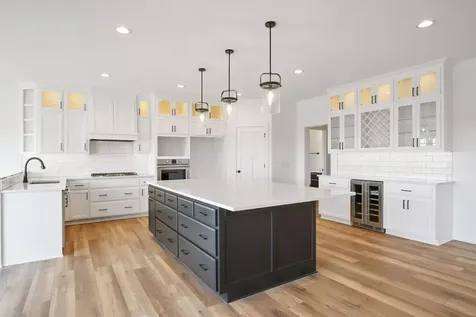 4928 Parkside Circle Eagan MN 55123