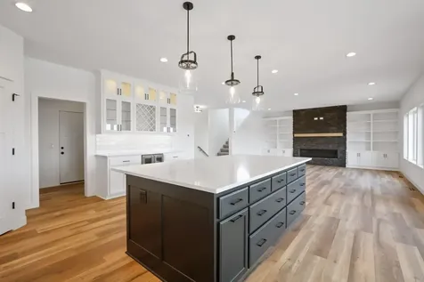4928 Parkside Circle Eagan MN 55123