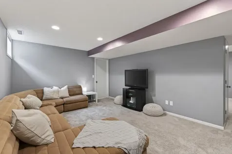 14520 47th Avenue N Plymouth MN 55446