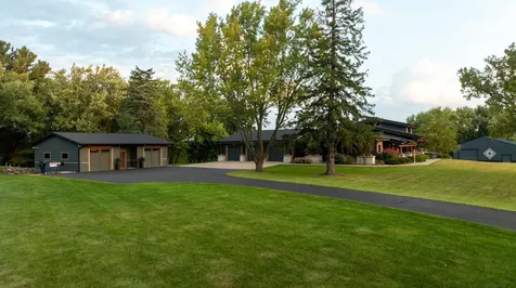32979 County Road 1 La Crescent MN 55947