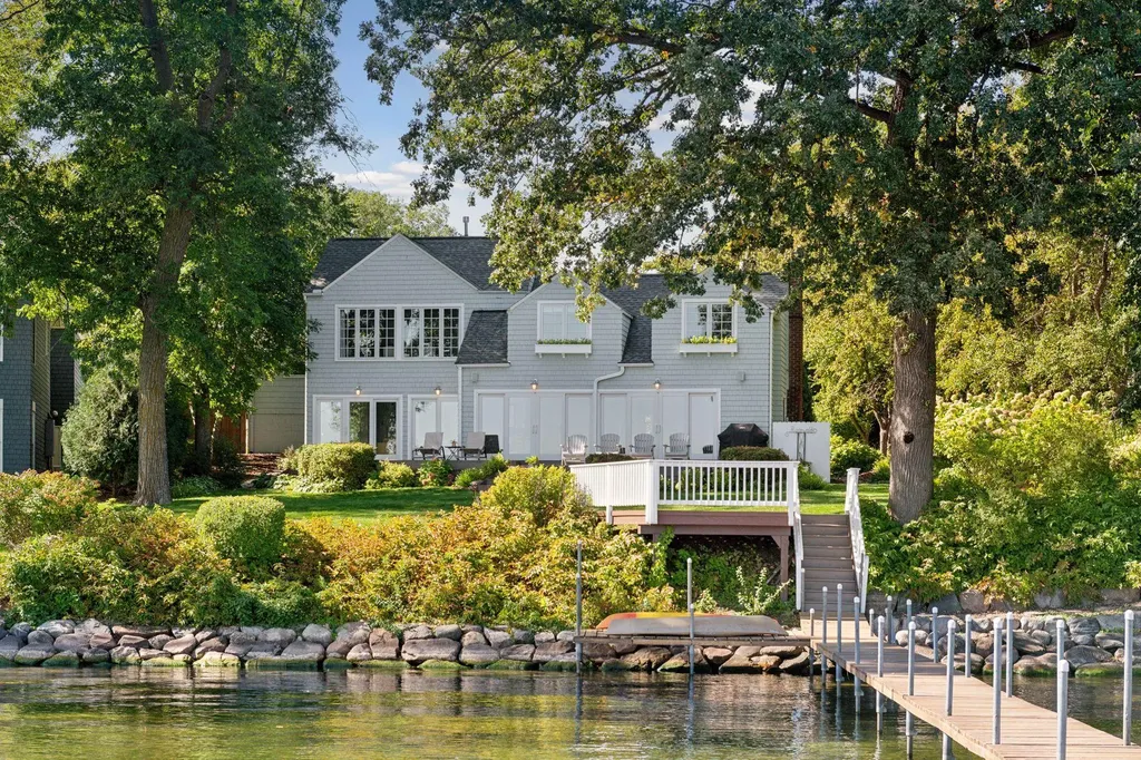 215 W Point Road Tonka Bay MN 55331