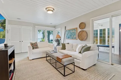 215 W Point Road Tonka Bay MN 55331