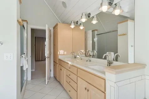 215 W Point Road Tonka Bay MN 55331