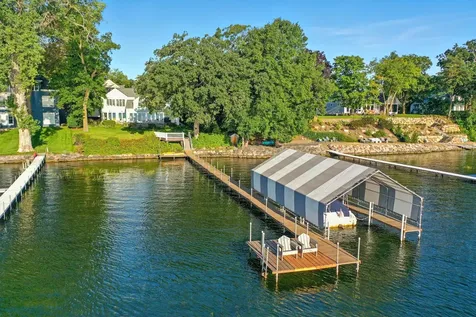 215 W Point Road Tonka Bay MN 55331