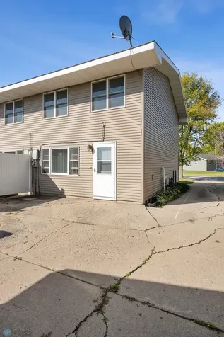 1220 20th Street N Moorhead MN 56560