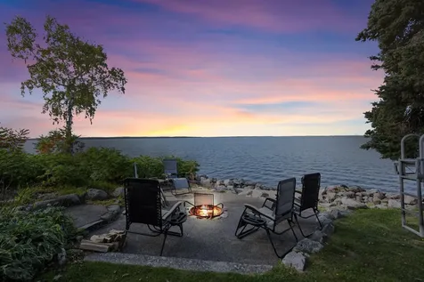 43421 Vista Road Isle MN 56342