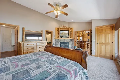 43421 Vista Road Isle MN 56342