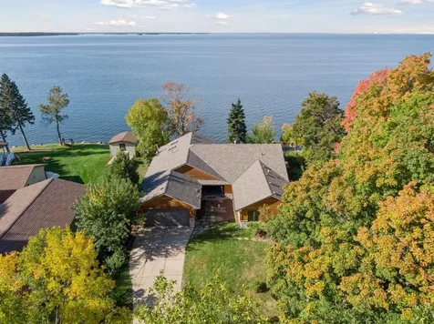 43421 Vista Road Isle MN 56342