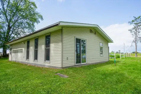 18444 290th Avenue Holcombe WI 54745