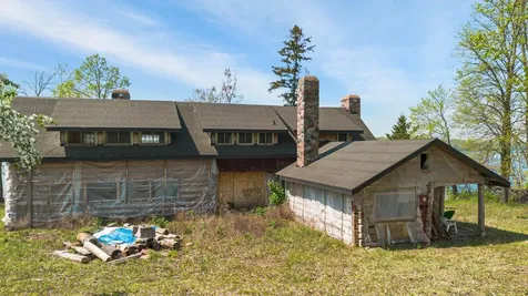 1 Knapp Island Birchwood WI 54817