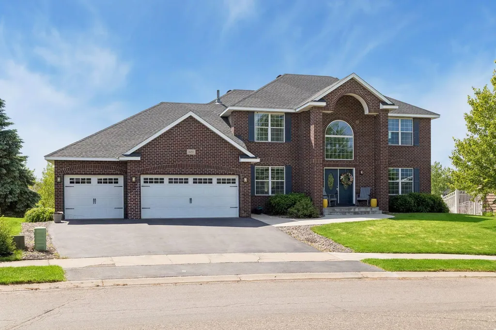 14255 Footbridge Way Apple Valley MN 55124