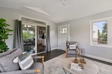 14255 Footbridge Way Apple Valley MN 55124