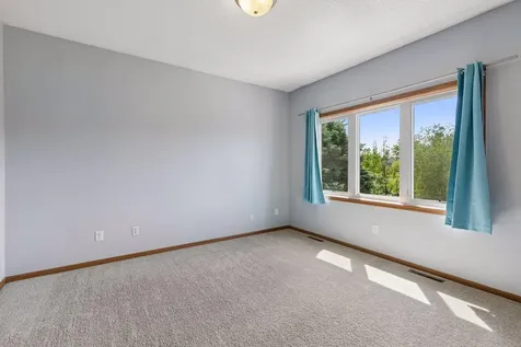 14255 Footbridge Way Apple Valley MN 55124
