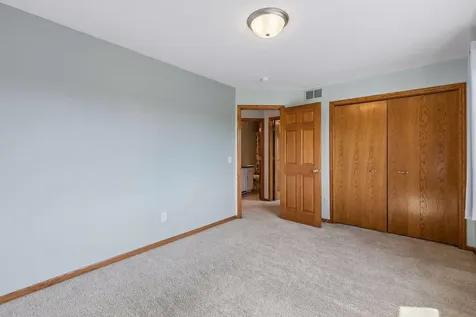 14255 Footbridge Way Apple Valley MN 55124
