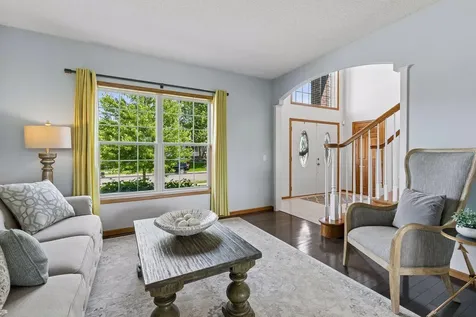 14255 Footbridge Way Apple Valley MN 55124