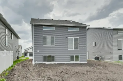 2522 38th Avenue S Moorhead MN 56560