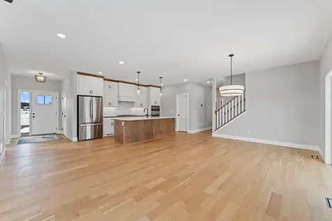 635 Parkside Court Eagan MN 55123