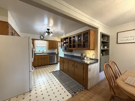 421 9th Avenue Madison MN 56256