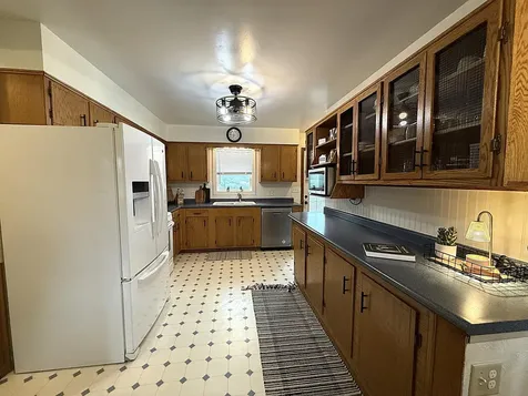 421 9th Avenue Madison MN 56256