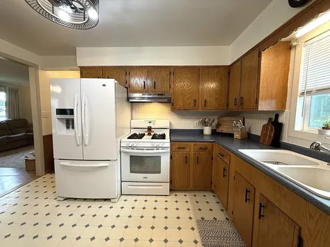 421 9th Avenue Madison MN 56256