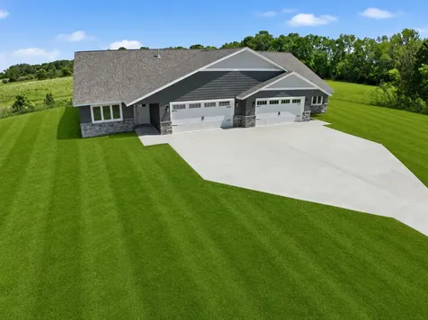 381 Old Glory Drive NE Alexandria MN 56308