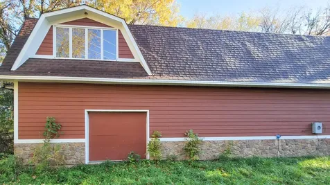 935 Lakewood Hills Road Eagan MN 55123