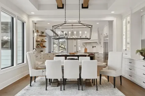 935 Lakewood Hills Road Eagan MN 55123