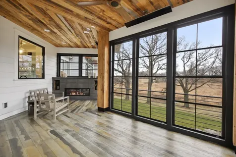 935 Lakewood Hills Road Eagan MN 55123
