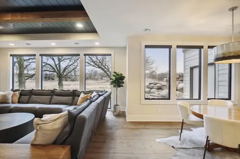 935 Lakewood Hills Road Eagan MN 55123