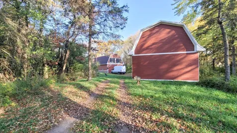 935 Lakewood Hills Road Eagan MN 55123