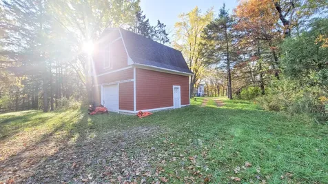 935 Lakewood Hills Road Eagan MN 55123