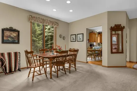 17034 Kings Court Lakeville MN 55044