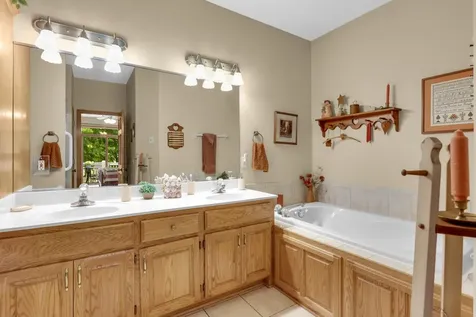 17034 Kings Court Lakeville MN 55044