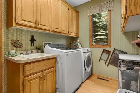 17034 Kings Court Lakeville MN 55044