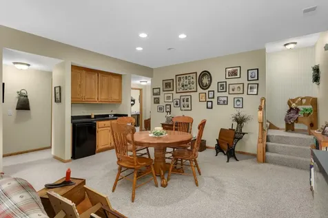 17034 Kings Court Lakeville MN 55044