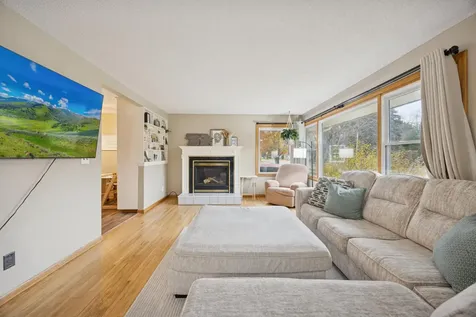 1859 6th Street White Bear Lake MN 55110