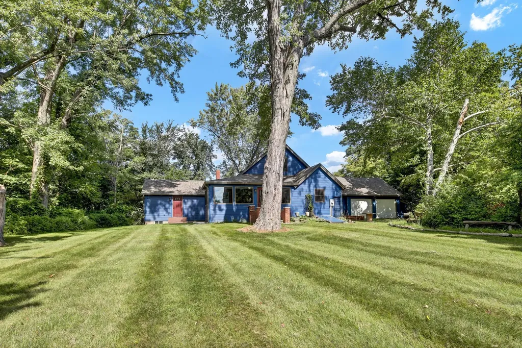 29923 Lakeview Avenue Red Wing MN 55066