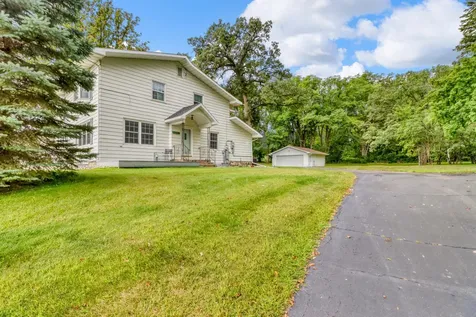 1104 W Lake Drive Detroit Lakes MN 56501