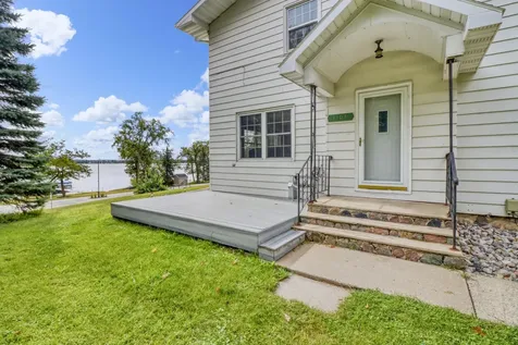 1104 W Lake Drive Detroit Lakes MN 56501