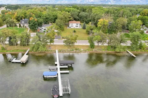 1104 W Lake Drive Detroit Lakes MN 56501