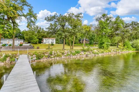 1104 W Lake Drive Detroit Lakes MN 56501