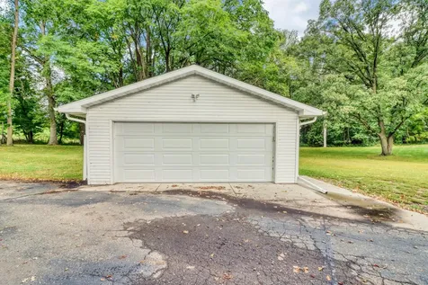 1104 W Lake Drive Detroit Lakes MN 56501
