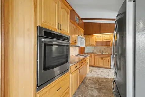 158 County Road E Houlton WI 54082