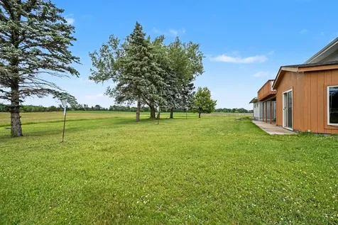 158 County Road E Houlton WI 54082