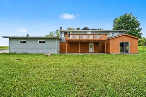 158 County Road E Houlton WI 54082