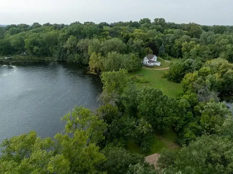 1360 Lone Oak Road Eagan MN 55121